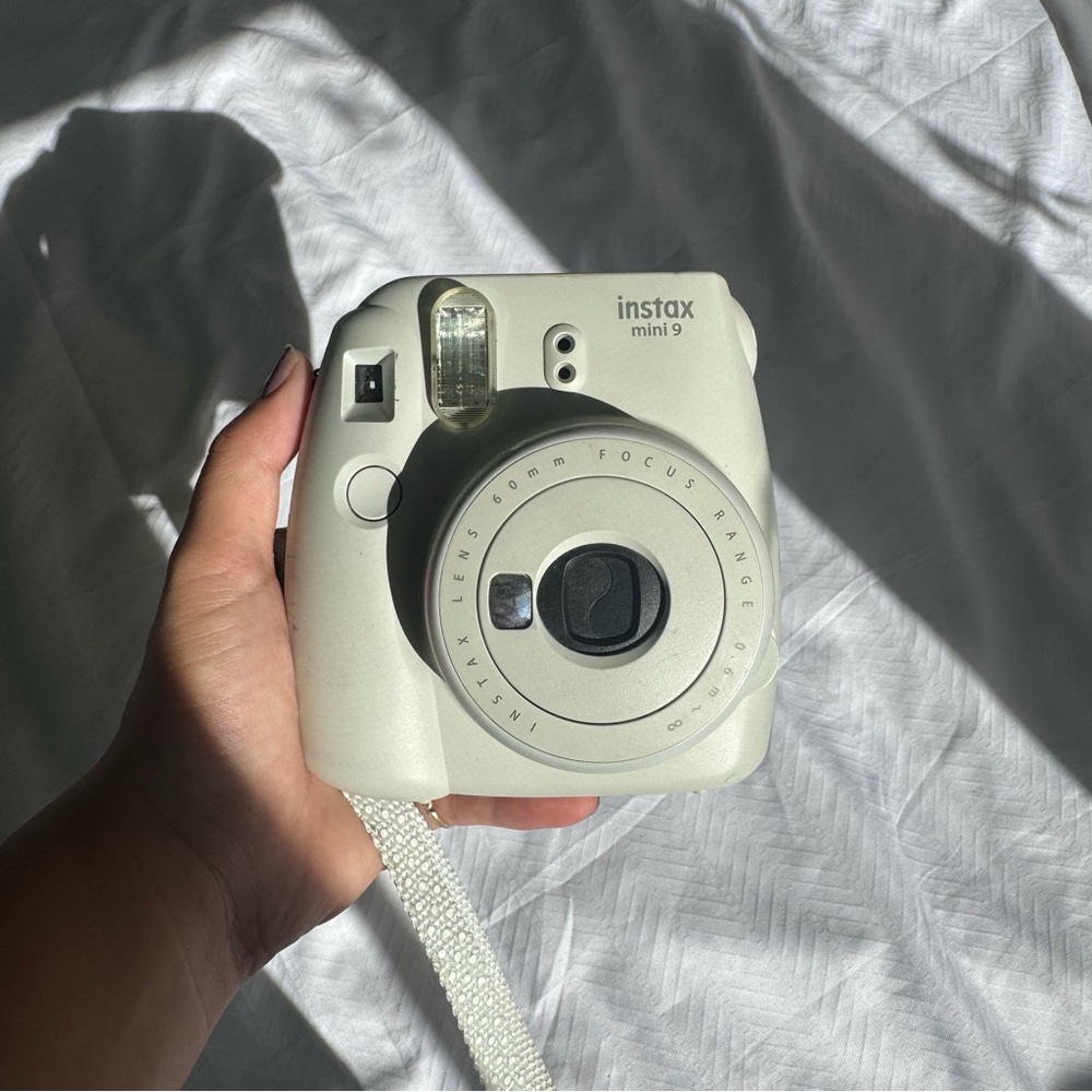 Fujifilm Instax Mini 9 Instant Film Camera White